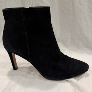 Banana Republic black suede heeled ankle boots